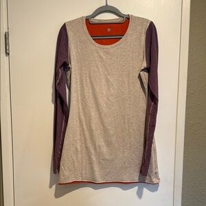 Lululemon Wonen’s Gray and Purple Long Sleeve Top reversible
